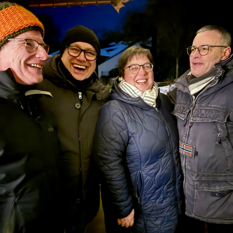 Gute Stimmung bei Robert Schirmbeck, Martin Ellis, Nicole Kr�ger, Manuel Rodrigues (von links)